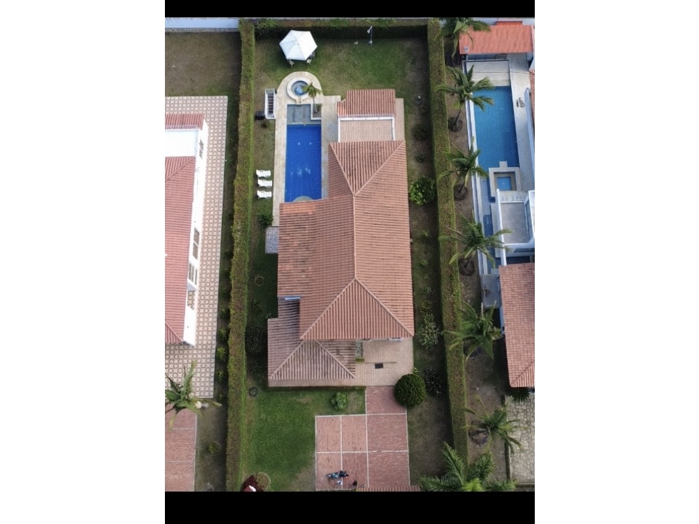SE VENDE CASA CAMPESTRE EN BARILOCHE - FUSAGASUGA - 3
