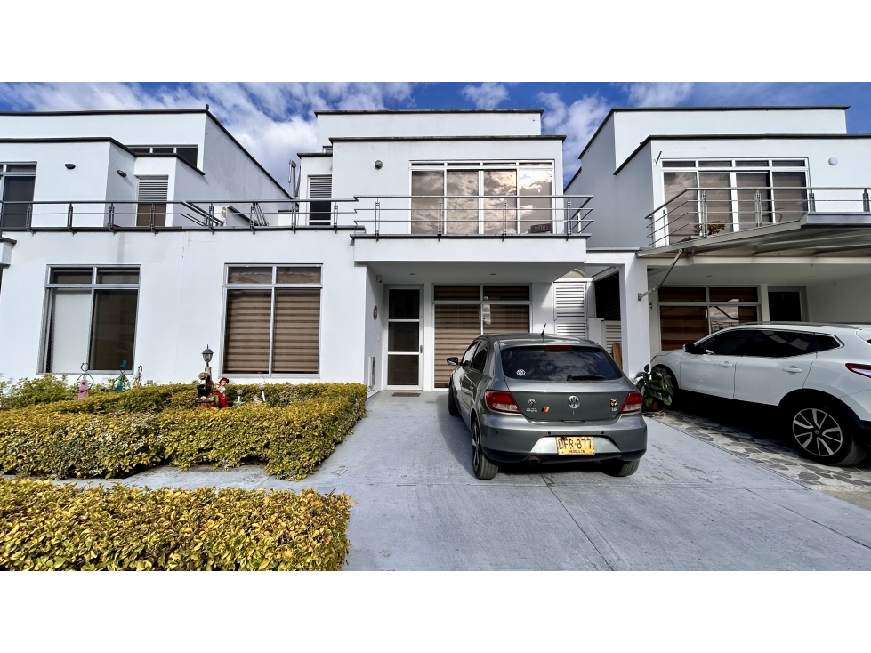 SE VENDE CASA EN EL MIRADOR DE SAN JERONIMO - FUSAGASUGA