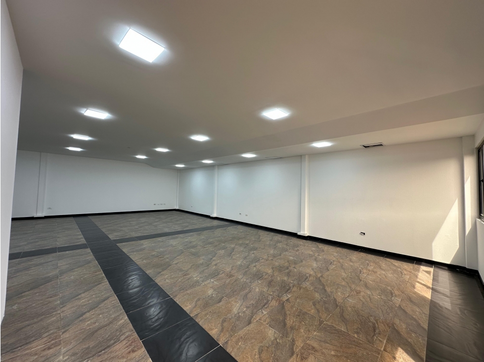 OFICINA COMERCIAL CON EXCELENTE UBICACION EN BOGOTA - EL RECUERDO 401 — foto 3