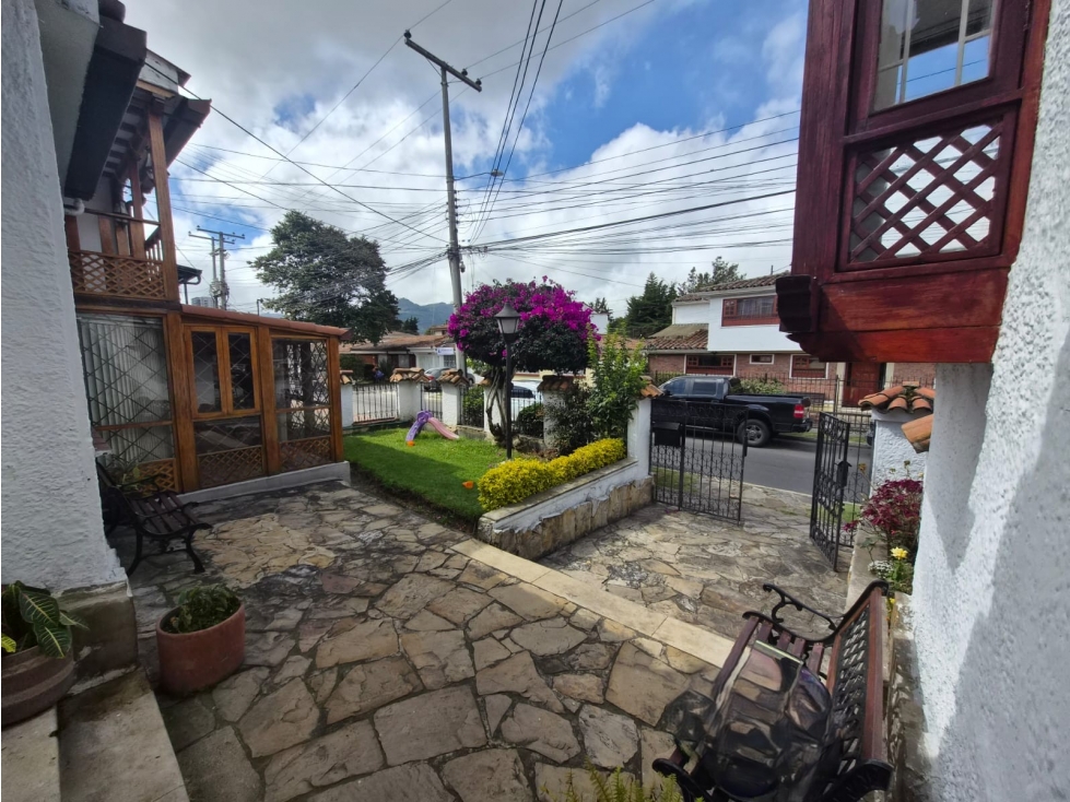 CASA EN VENTA EN LA ALHAMBRA - BOGOTA — foto 2