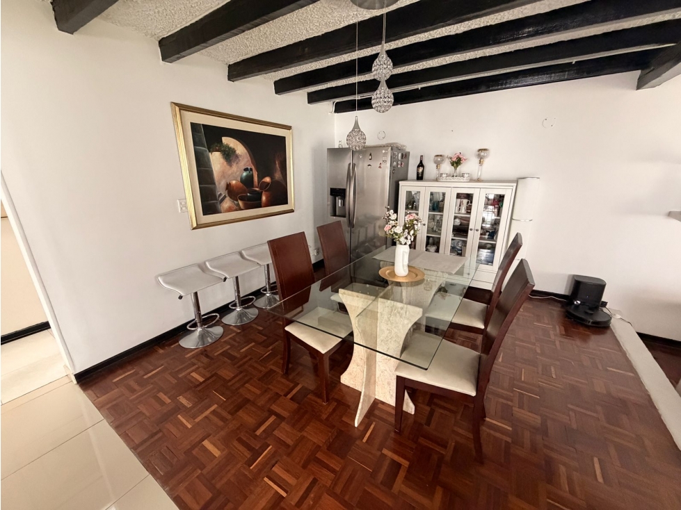 CASA EN VENTA PARA INVERSIÓN EN LOS CEDROS BOGOTA — foto 4