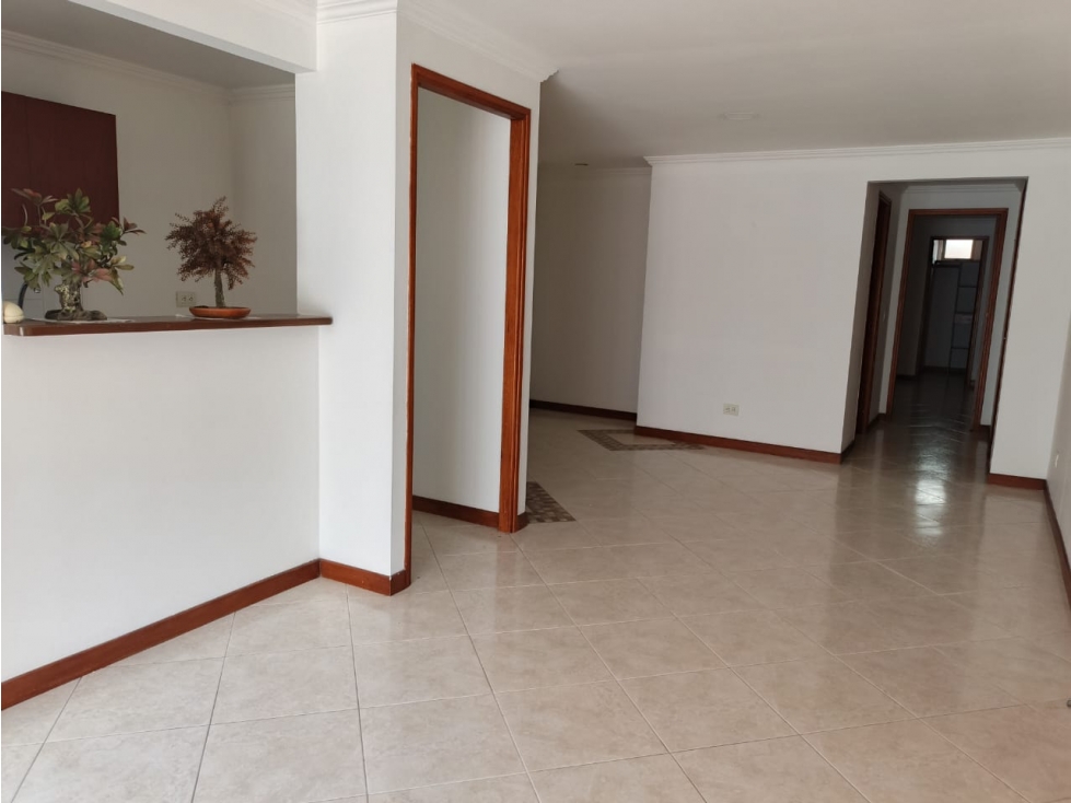 APARTAMENTO EN VENTA EN CONQUISTADORES — foto 2