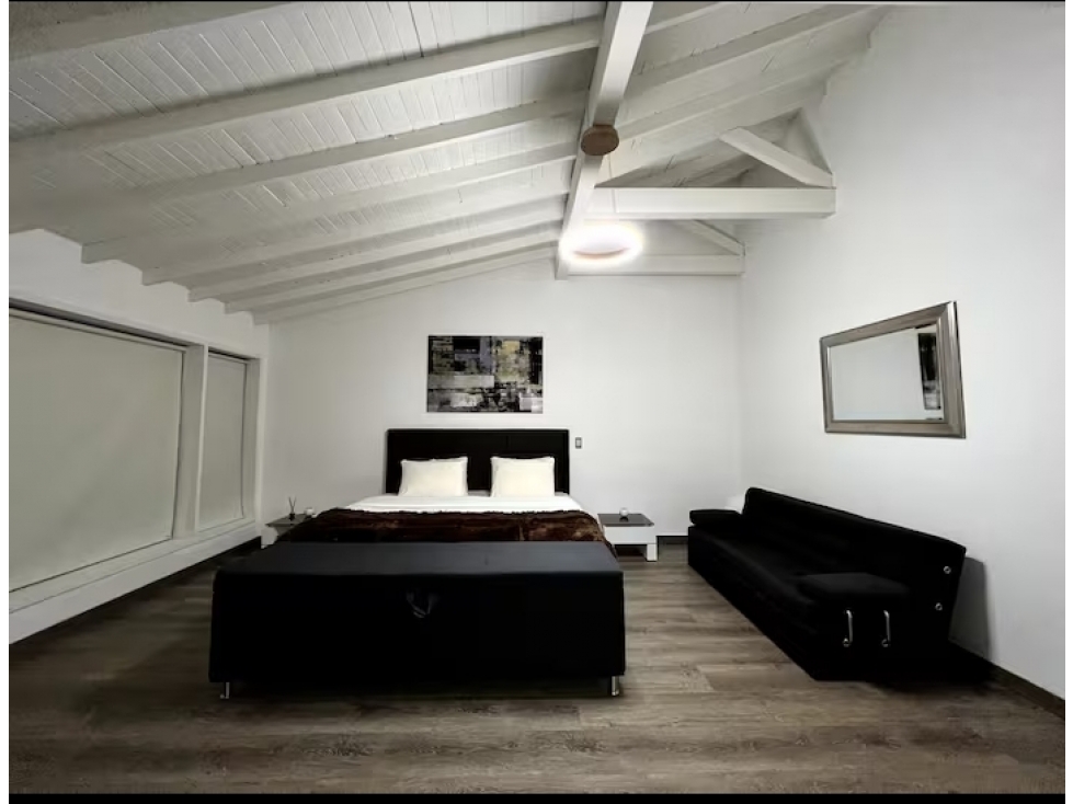 CASA EN VENTA EN EL POBLADO MEDELLIN — foto 3