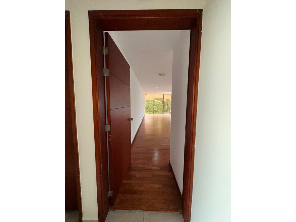 OFICINA EN ARRIENDO EN EL POBLADO MEDELLÍN — foto 2