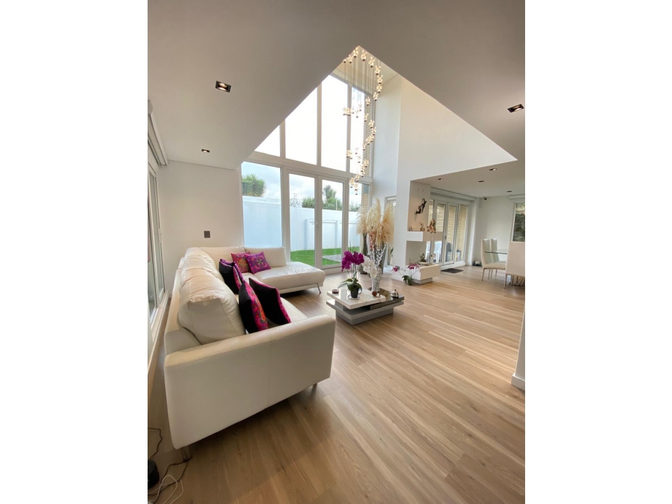 CASA EN VENTA EN SAN JOSE DE BAVARIA - BOGOTA — foto 2