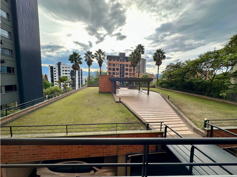 APARTAMENTO EN ARRIENDO EN EL POBLADO — foto 2