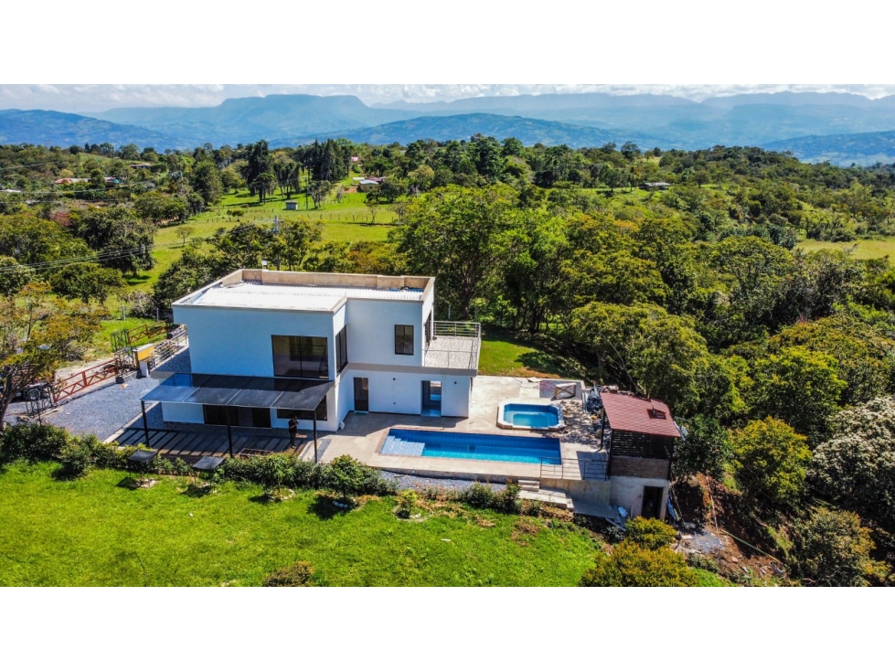 SE VENDE CASA CAMPESTRE BARBOSA - SANTANDER - 2