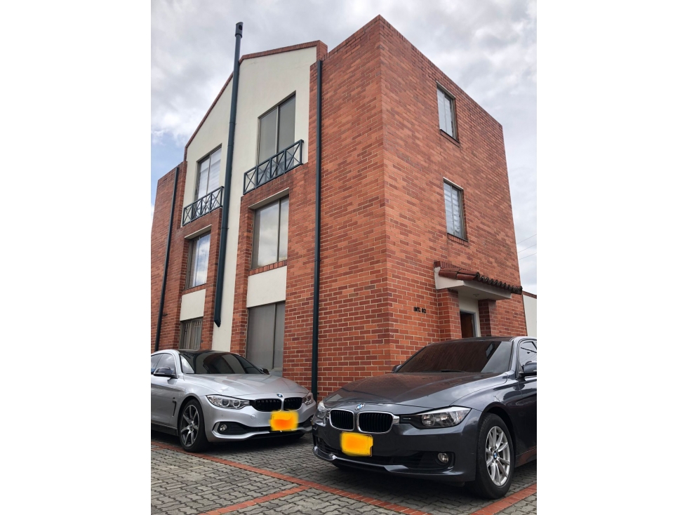 CASA EN VENTA MIRANDELA - BOGOTA