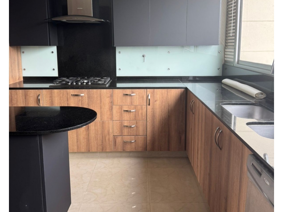 APARTAMENTO EN VENTA EN EL POBLADO MEDELLIN — foto 4