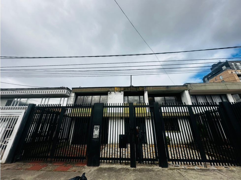 CASA EN VENTA PARA INVERSIÓN EN PASADENA BOGOTA