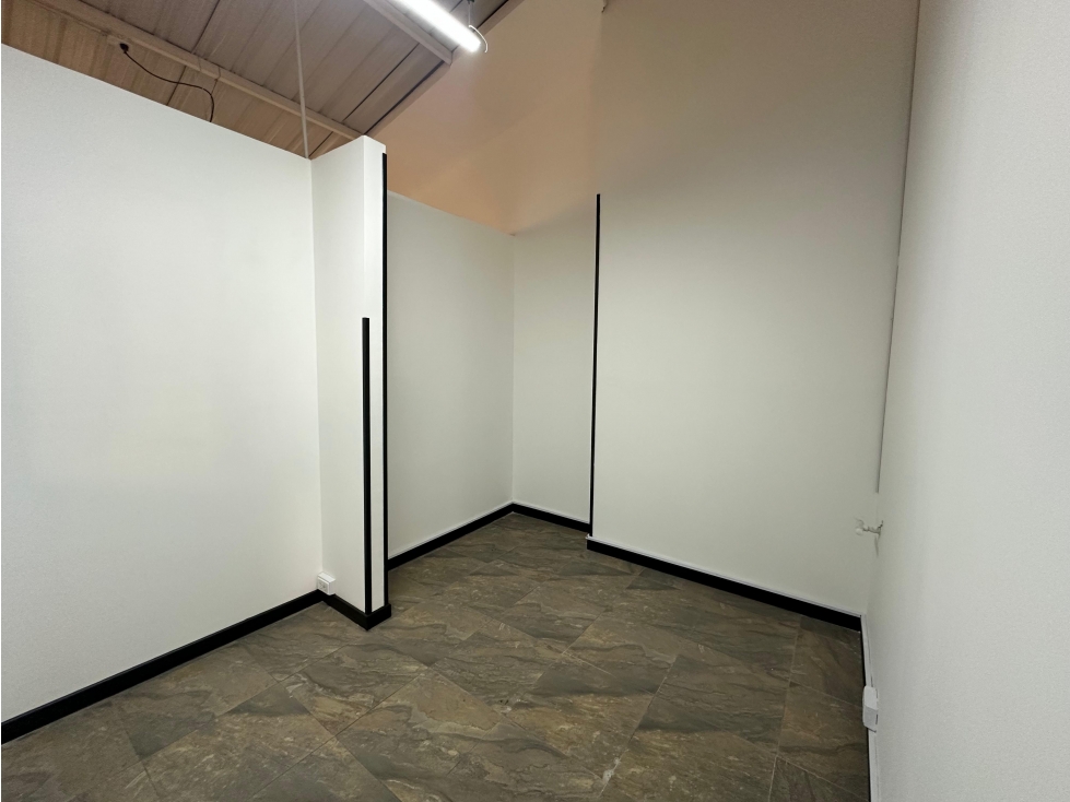 OFICINA COMERCIAL CON EXCELENTE UBICACION EN BOGOTA - EL RECUERDO 402 — foto 3