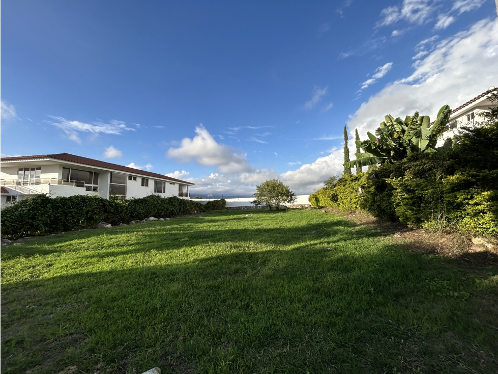 LOTE EN VENTA EN CONDOMINIO BARILOCHE - FUSAGASUGA - 3