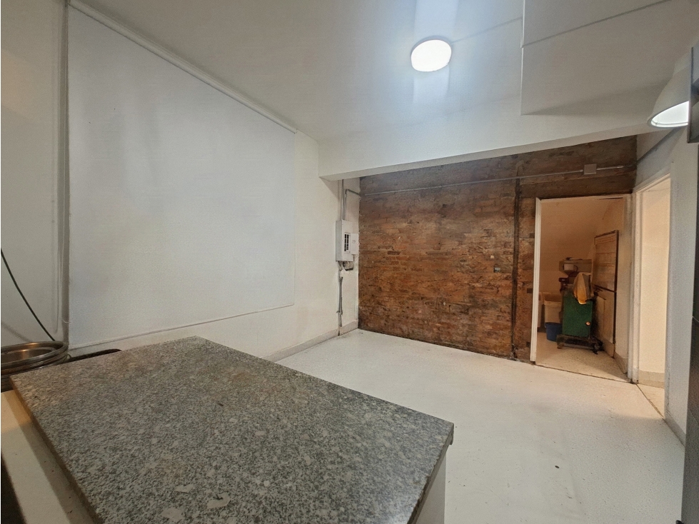 LOCAL COMERCIAL EN ARRIENDO EN QUINTA CAMACHO - BOGOTA