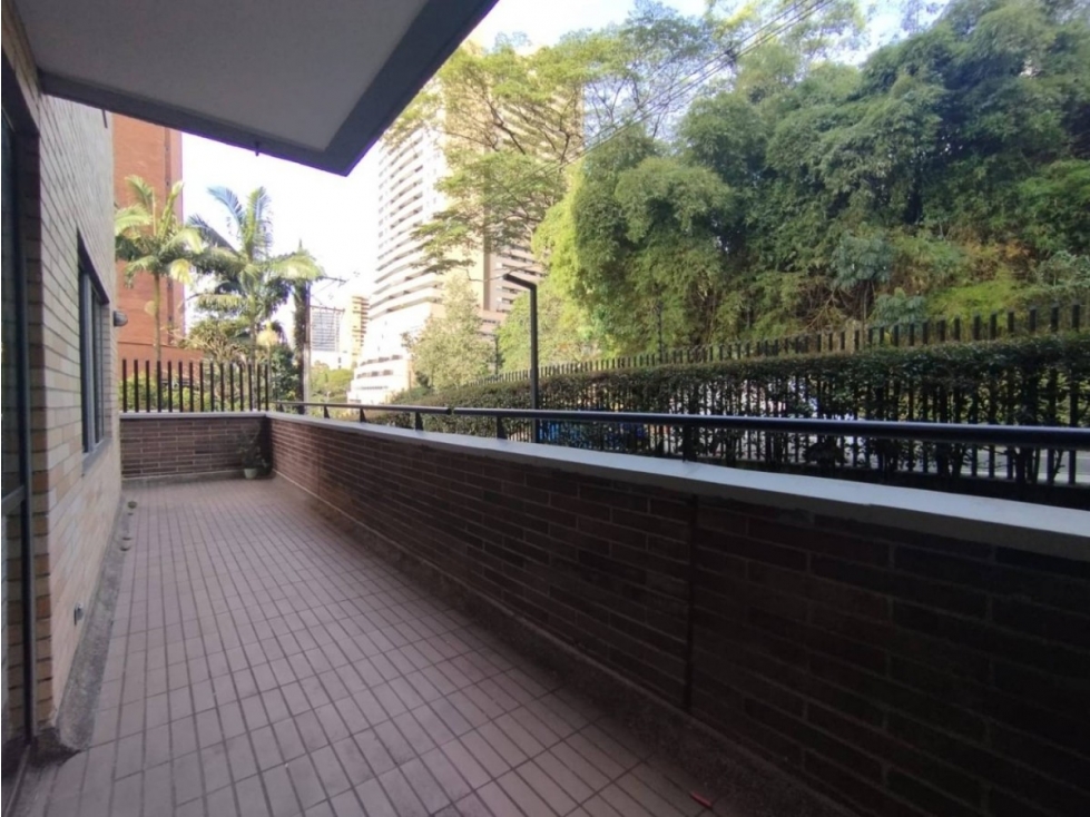 APARTAMENTO EN ARRIENDO EN EL POBLADO - MEDELLIN
