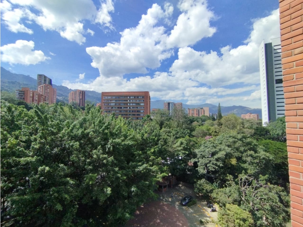 APARTAMENTO EN ARRIENDO EN EL POBLADO — foto 3