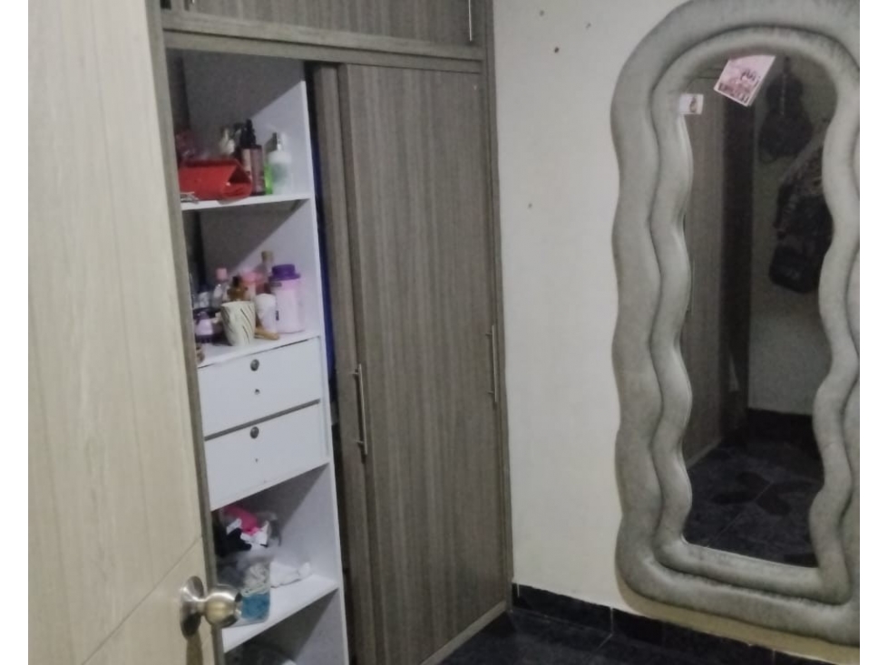 APARTAMENTO EN VENTA EN MANRIQUE - MEDELLIN — foto 3