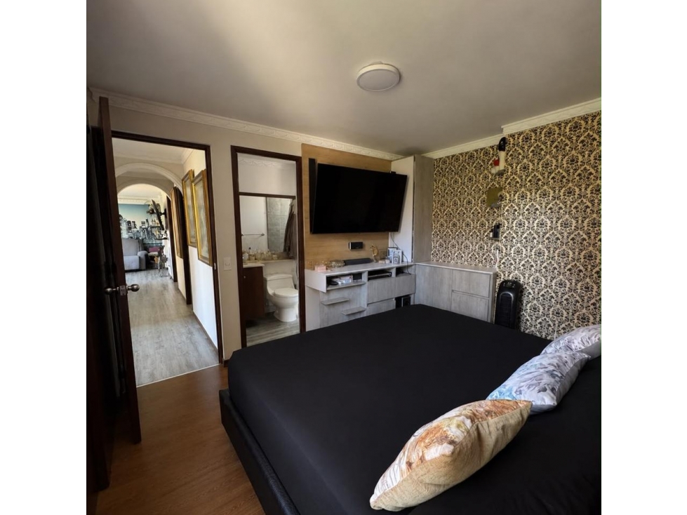 APARTAMENTO PARA LA VENTA EN LOMA DE LOS BERNAL MEDELLIN — foto 5