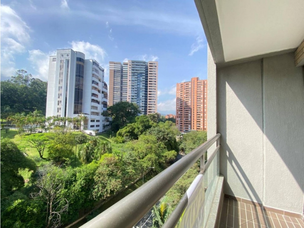 APARTAMENTO EN ARRIENDO EL POBLADO — foto 3