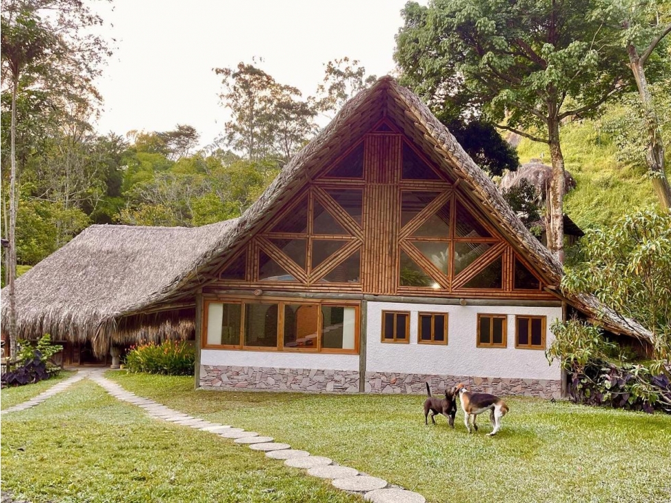 FINCA EN VENTA EN GIRARDOTA - MEDELLIN