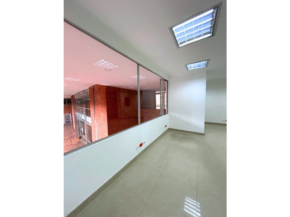 OFICINA EN ARRIENDO EN PARQUE CENTRAL BAVARIA - BOGOTA — foto 6