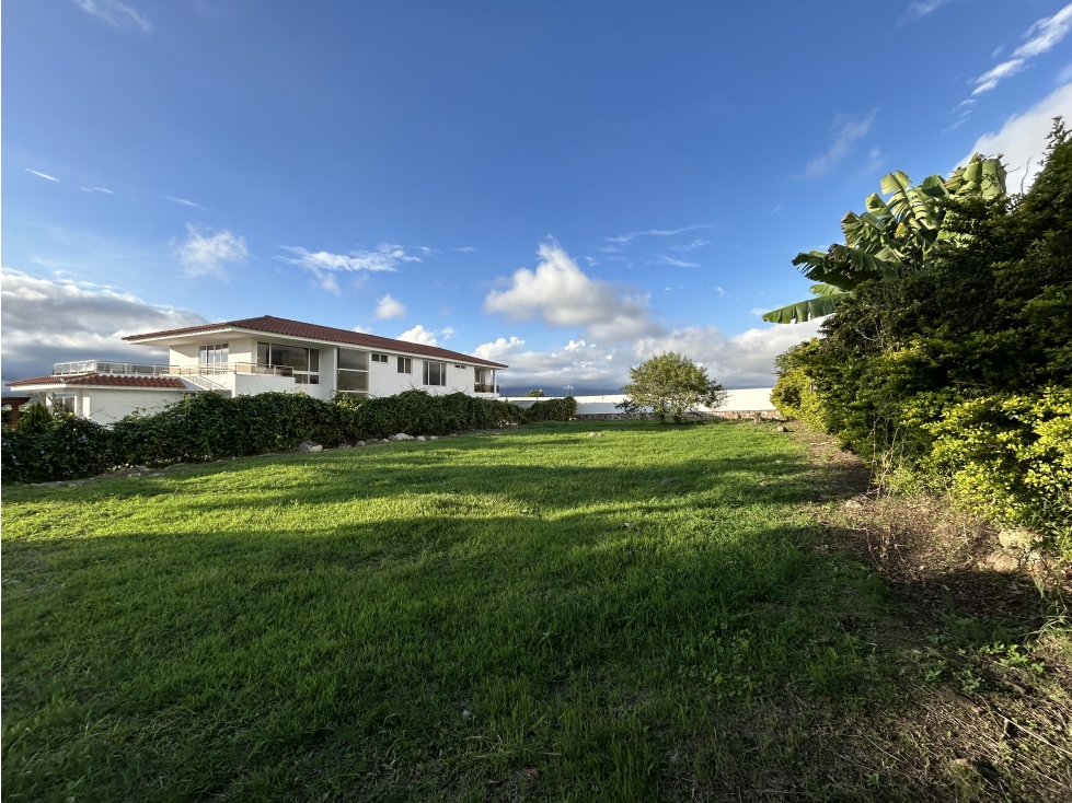 LOTE EN VENTA EN CONDOMINIO BARILOCHE - FUSAGASUGA - 4