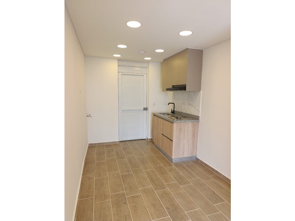 APARTAESTUDIO EN ARRIENDO EN MODELIA — foto 4