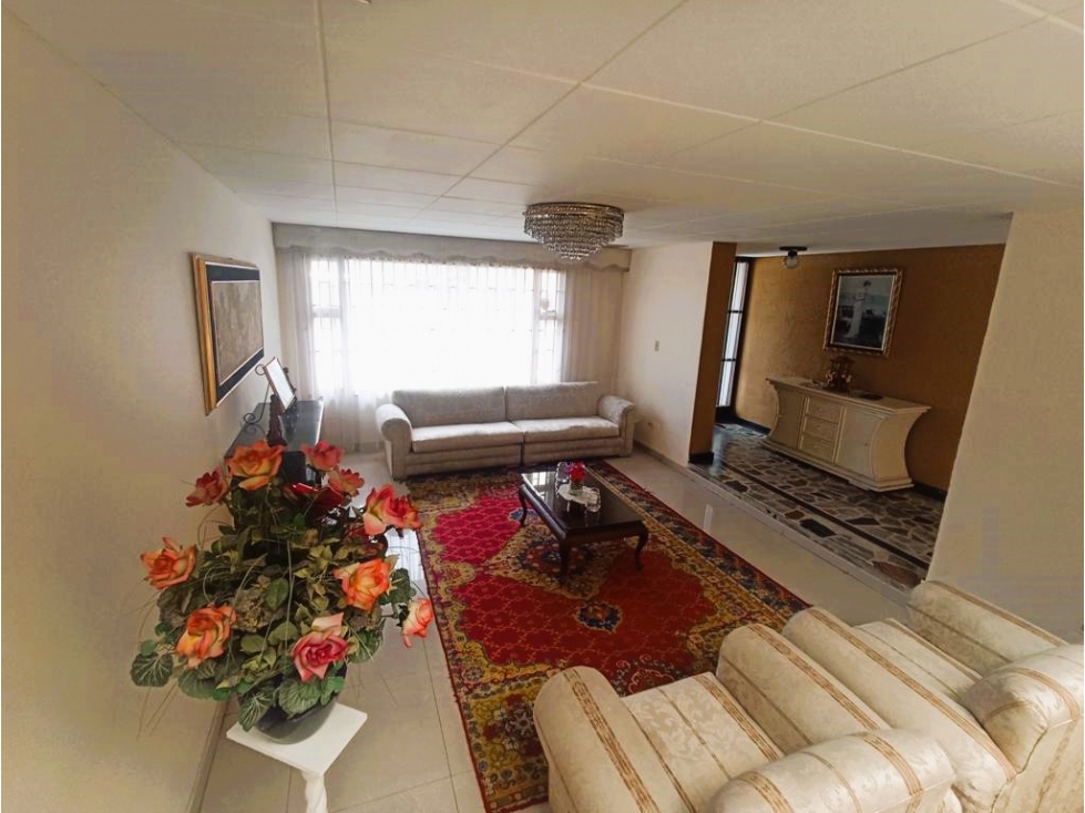 CASA EN VENTA EN LOS CEDROS BOGOTA — foto 6
