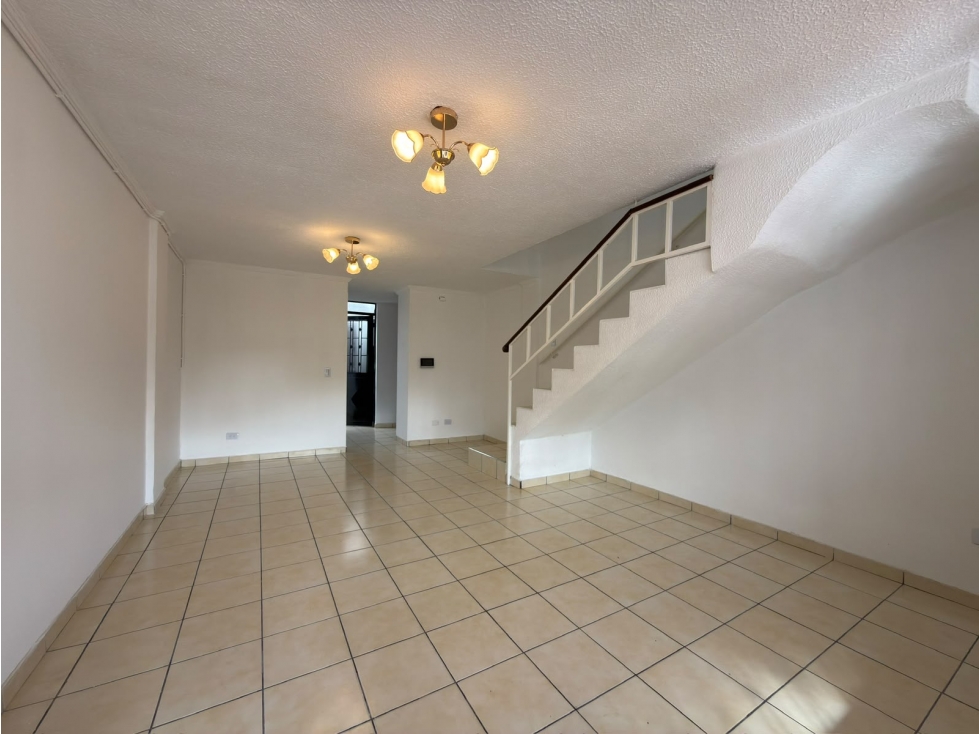 SE VENDE CASA EN PIEDRAGRANDE - FUSAGASUGA