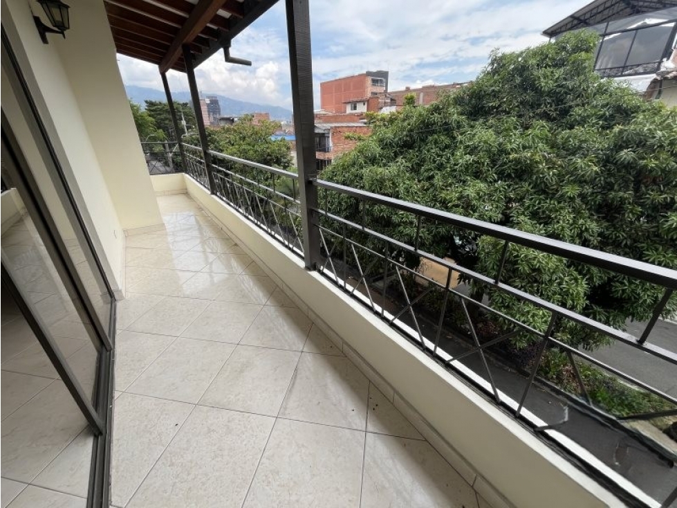 APARTAMENTO EN VENTA EN ENVIGADO