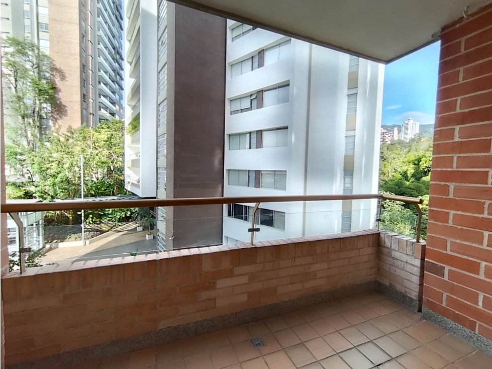 APARTAMENTO EN ARRIENDO EN EL POBLADO