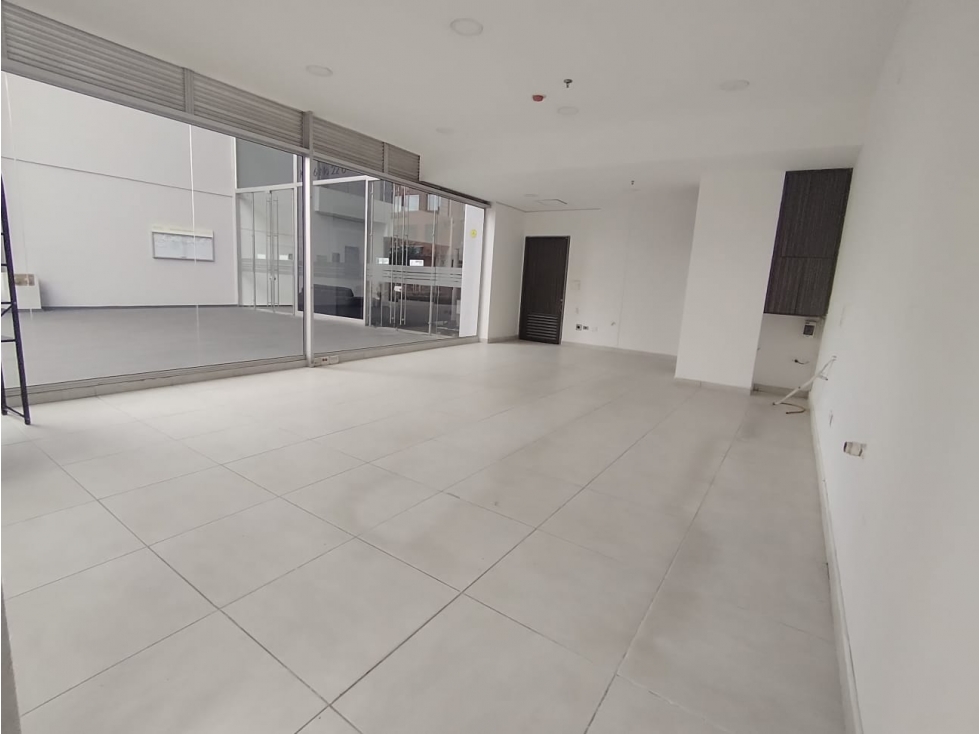 LOCAL EN ARRIENDO EN QUINTA PAREDES - BOGOTA - 3