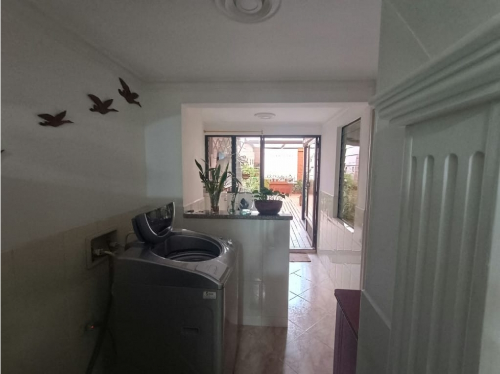 APARTAMENTO EN VENTA EN LAURELES - MEDELLÍN — foto 4