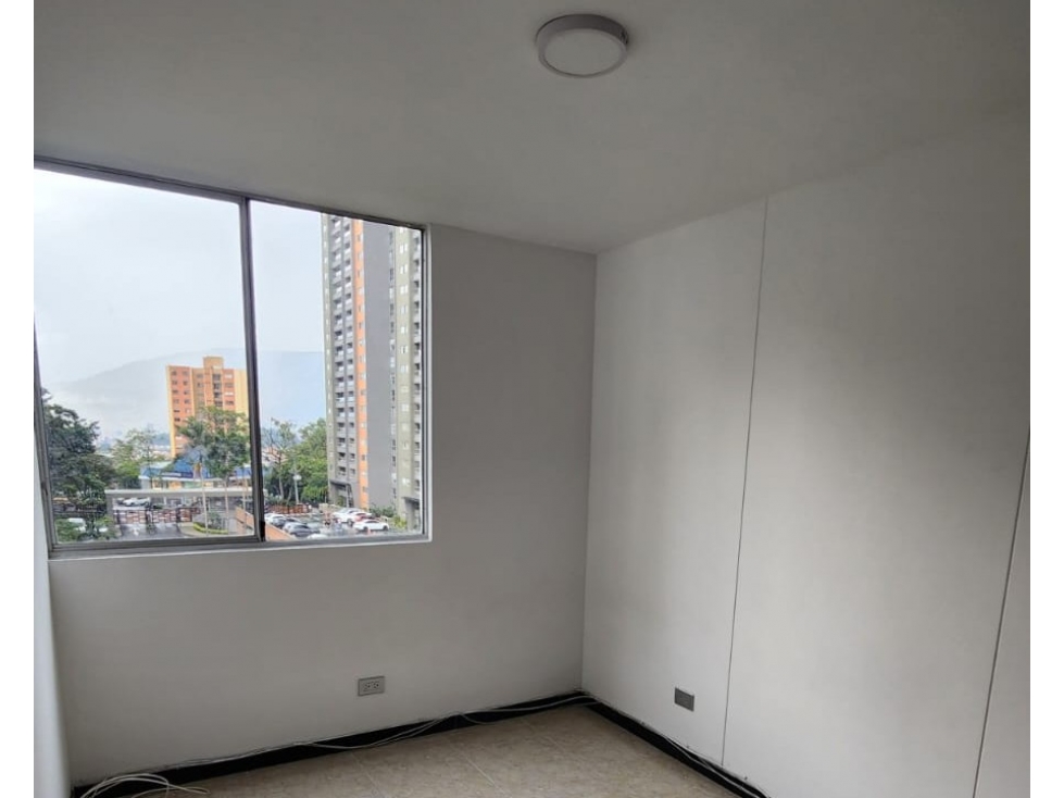 VENTA DE APARTAMENTO EN LA LOMA DE LOS BERNAL MEDELLIN ANTIOQUIA — foto 4