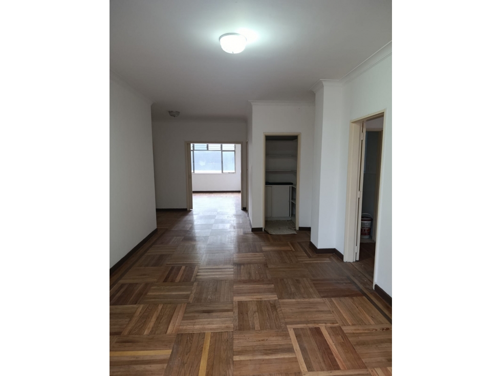 APARTAMENTO EN VENTA EN LA CANDELARIA MEDELLÍN — foto 4