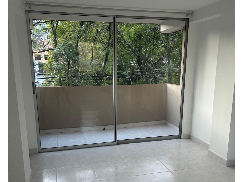 APARTAMENTO EN VENTA EN LA CASTELLANA - MEDELLIN — foto 2