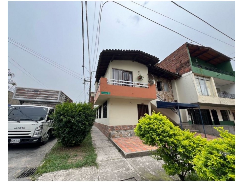 CASA EN VENTA EN GUAYABAL MEDELLIN