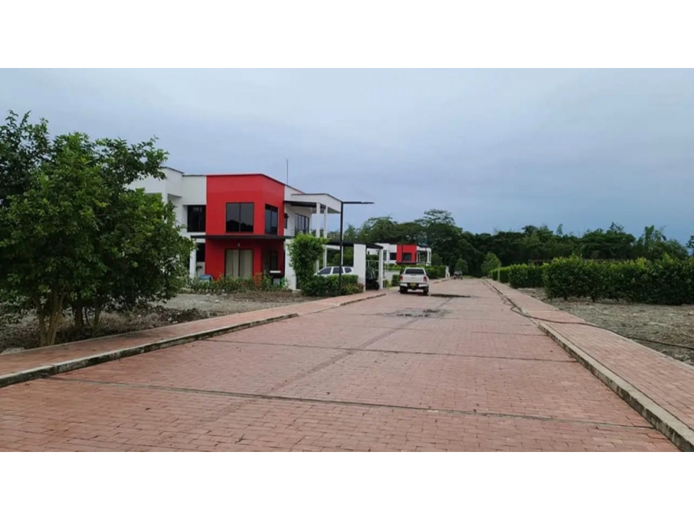 LOTE EN VENTA EN GRANADA - META - 5