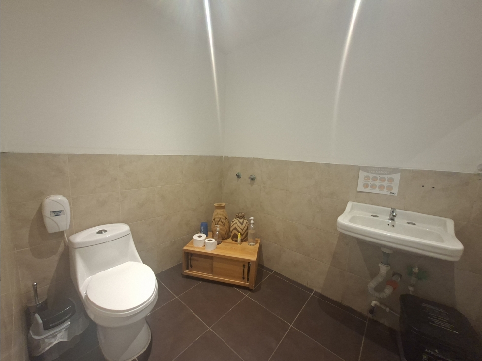 LOCAL COMERCIAL EN ARRIENDO EN QUINTA CAMACHO - BOGOTA — foto 6