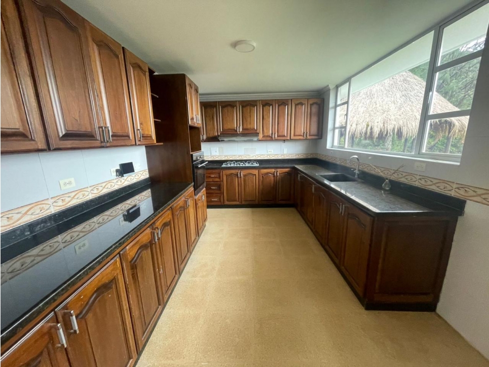 CASA EN VENTA EN ENVIGADO LOMA DEL ESCOBERO — foto 6