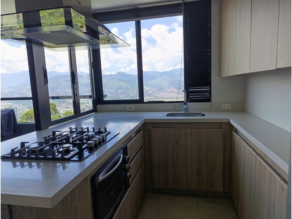 APARTAMENTO EN VENTA EN EL POBLADO MEDELLIN — foto 2