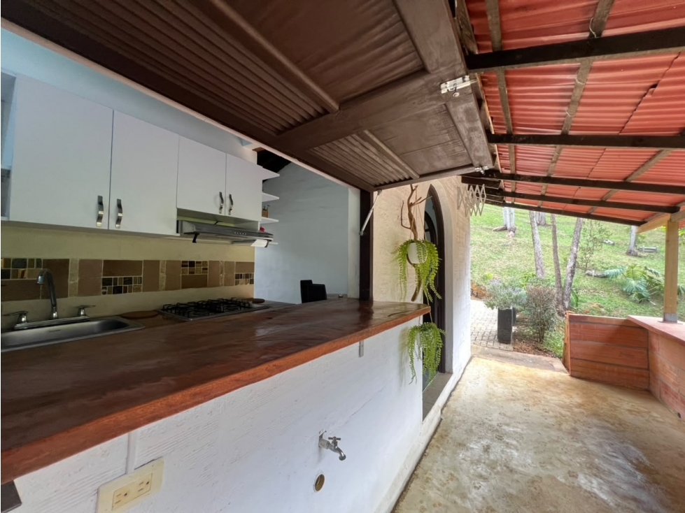 SE RENTA APARTAESTUDIO AMOBLADO EN LLANO GRANDE ANTIOQUIA — foto 2