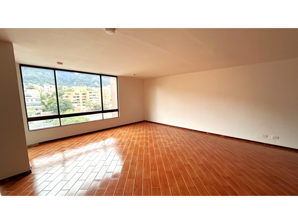 OFICINA EN ARRIENDO EN EL LAGO - BOGOTA