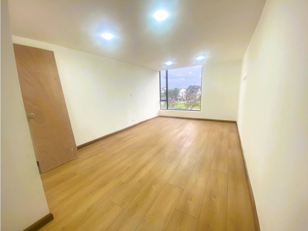APARTAESTUDIO EN VENTA EN MODELIA — foto 4