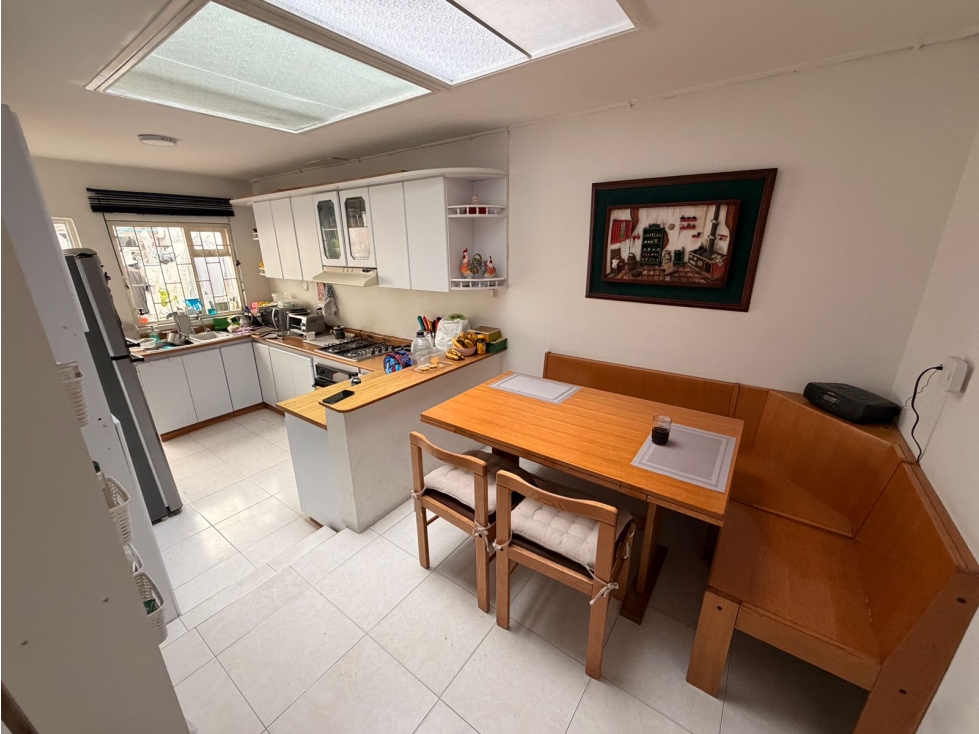 CASA EN VENTA PARA INVERSIÓN EN LOS CEDROS BOGOTA — foto 5