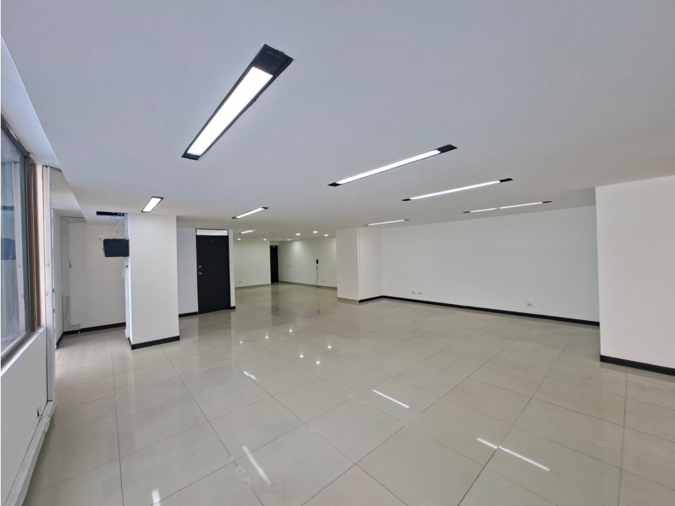 OFICINA EN ARRIENDO EN SAN PATRICIO - BOGOTA — foto 2
