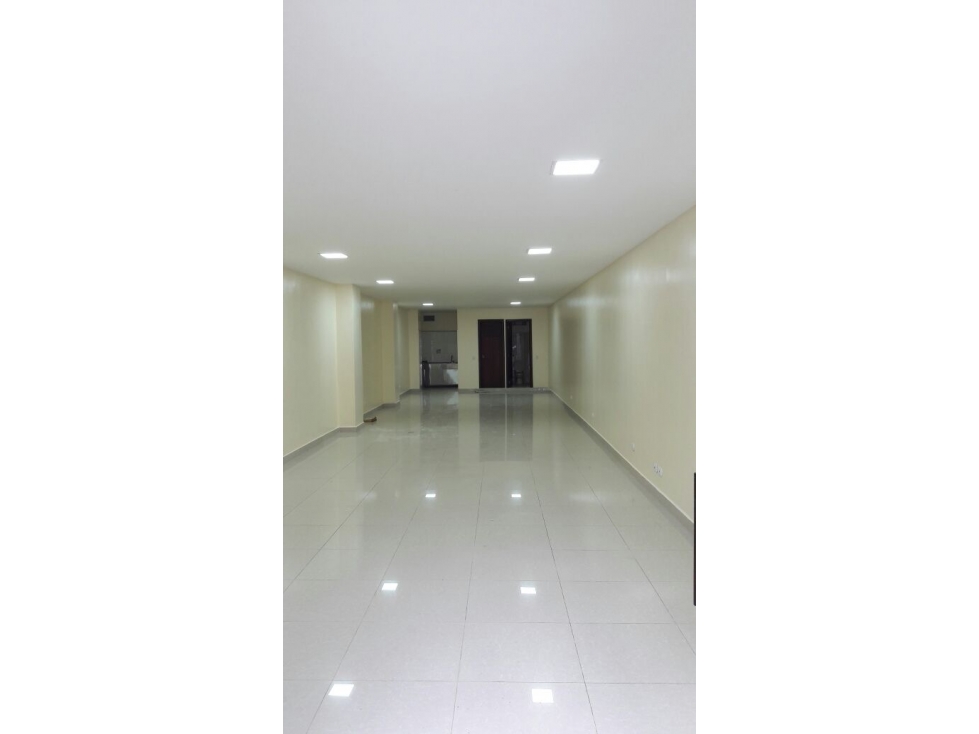 LOCAL COLMERCIAL EN ARRIENDO EN EL LAGO - BOGOTA — foto 2