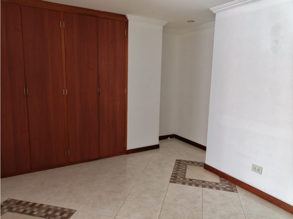 APARTAMENTO EN VENTA EN CONQUISTADORES — foto 4