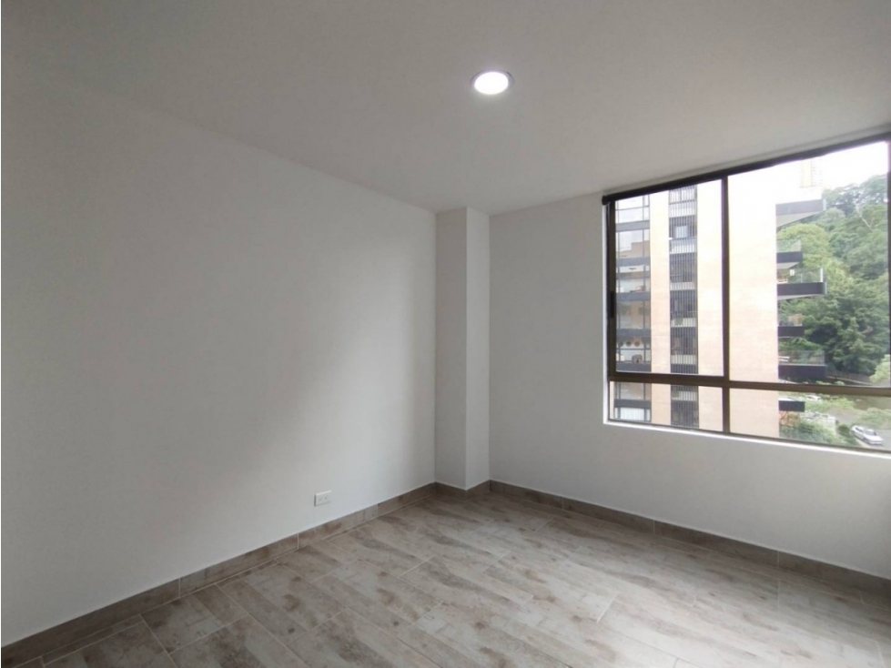 APARTAMENTO EN ARRIENDO EN EL POBLADO — foto 5