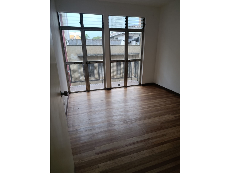APARTAMENTO EN VENTA EN LA CANDELARIA MEDELLÍN — foto 6