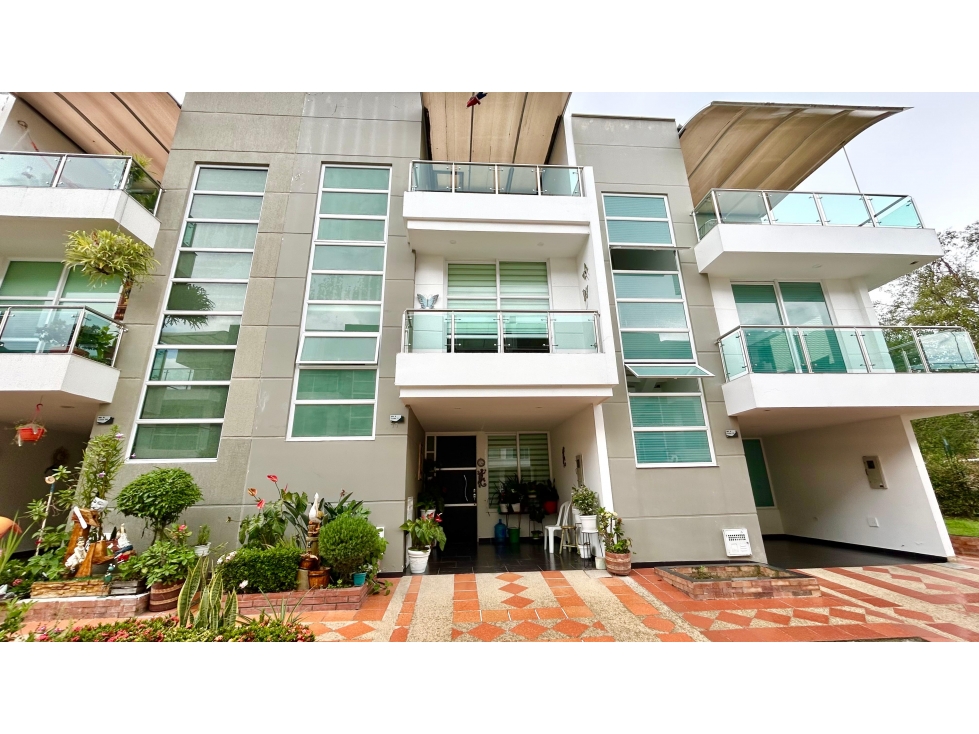 CASA EN VENTA EN CAMBULOS II - FUSAGASUGA
